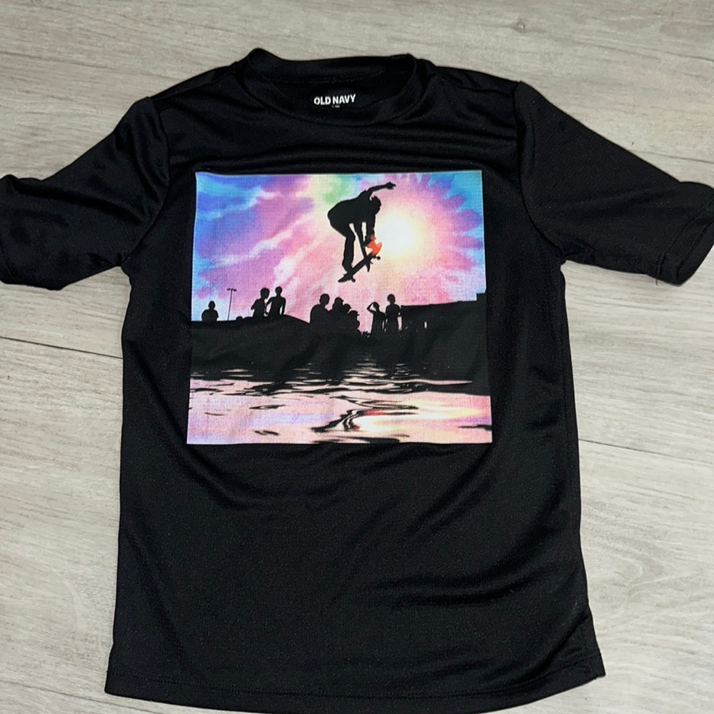 Old navy swim rash guard shirt